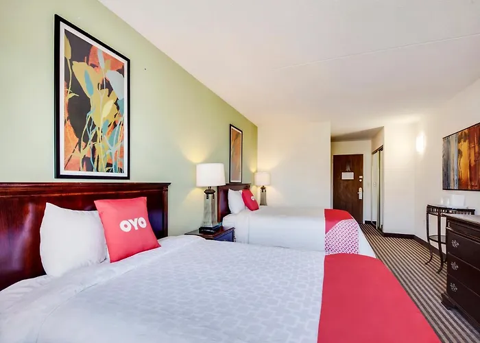 Oyo Hotel East Hanover Nj-10